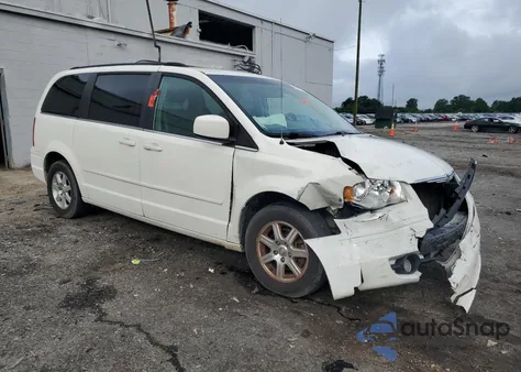2008 Chrysler Town & Country Touring from USA, damaged, VIN 2A8HR54P88R837604